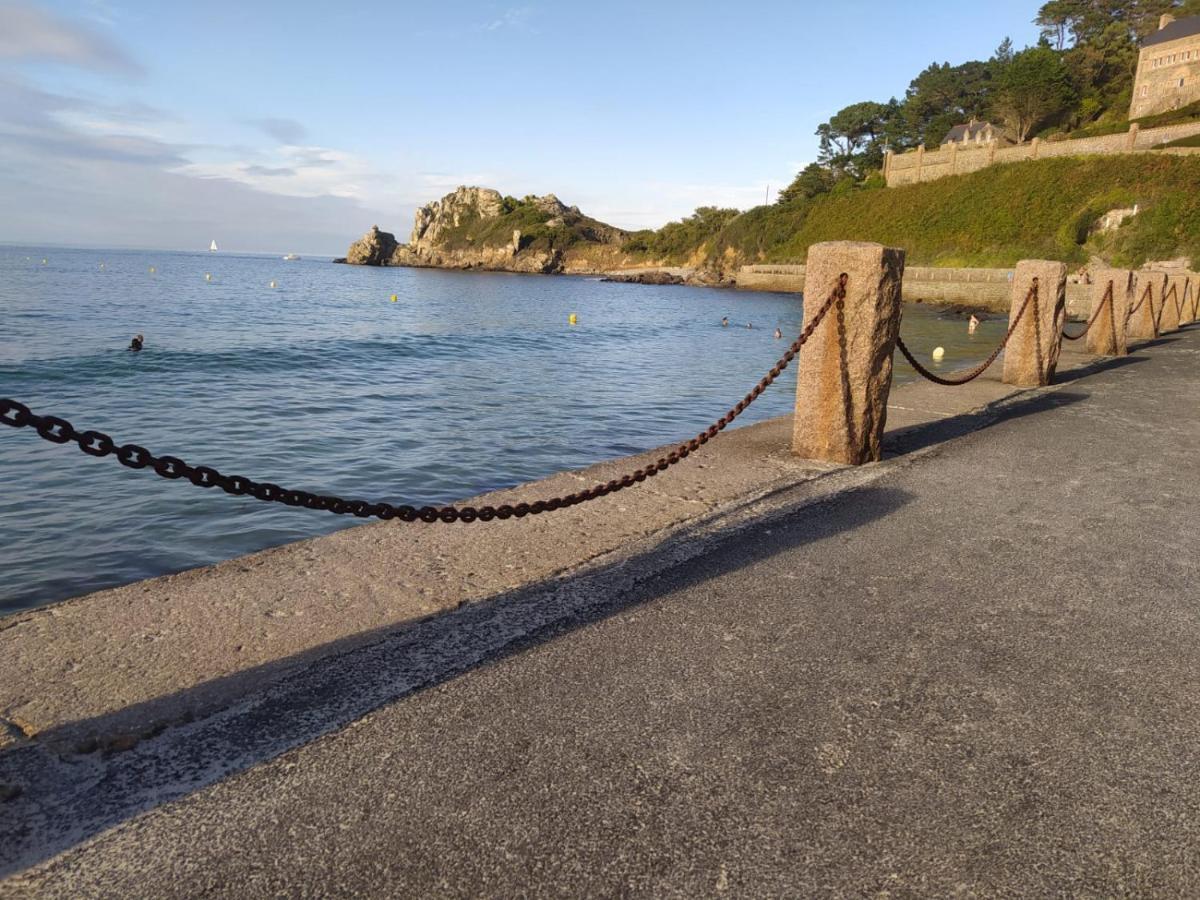 Appartement Vue Mer, Rdc, Plage De Trestrignel Perros-Guirec Esterno foto
