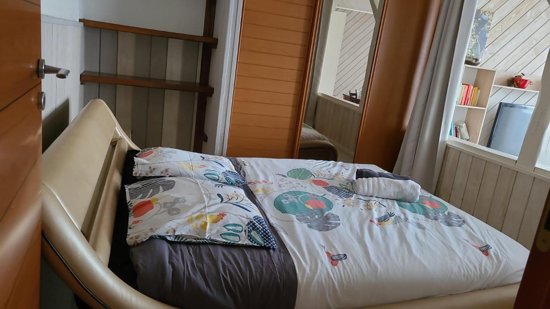 Appartement Vue Mer, Rdc, Plage De Trestrignel Perros-Guirec Esterno foto