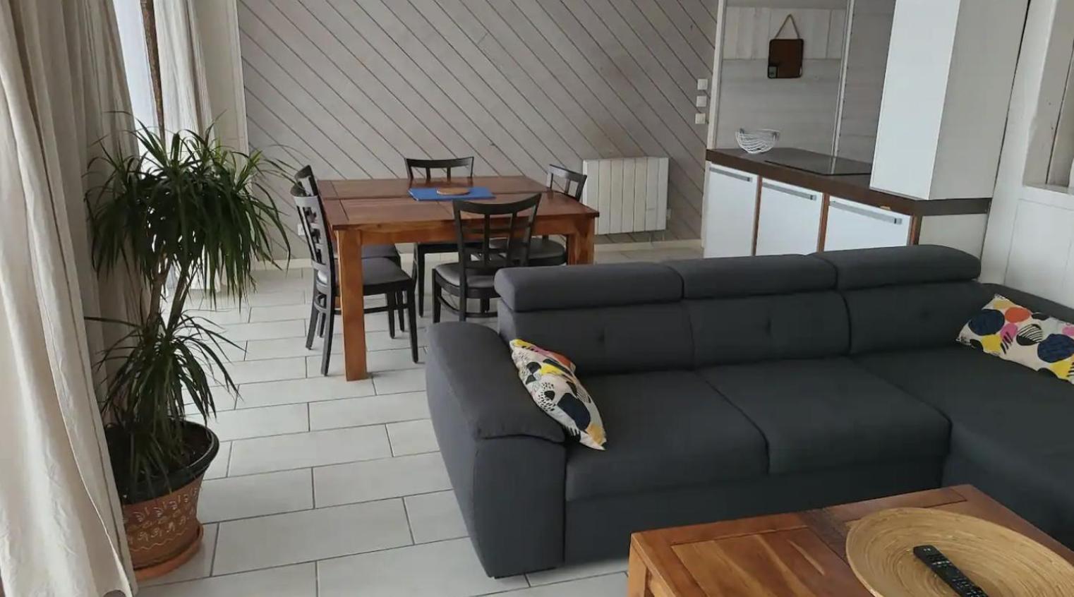 Appartement Vue Mer, Rdc, Plage De Trestrignel Perros-Guirec Esterno foto